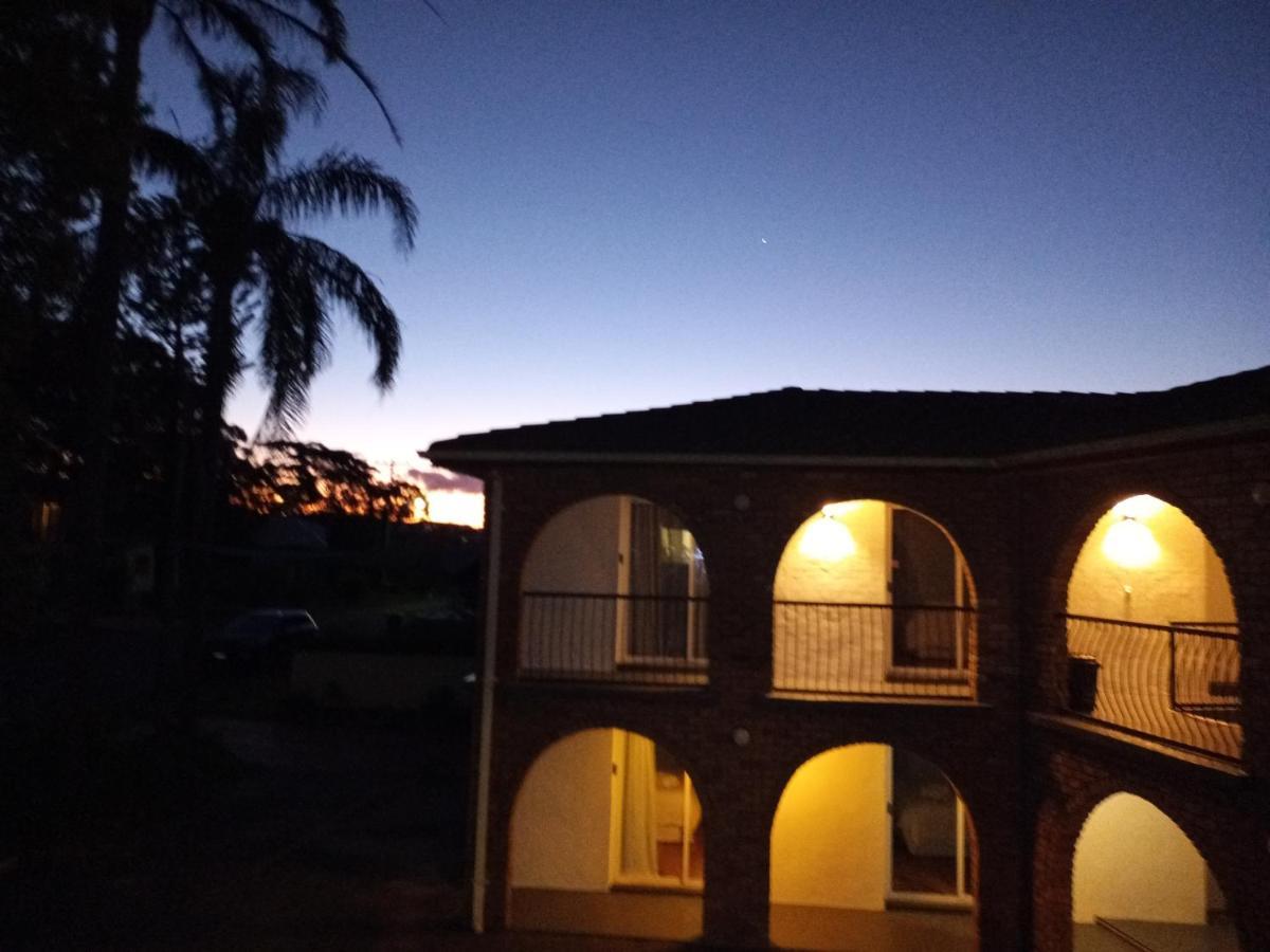 Motel Bay House *